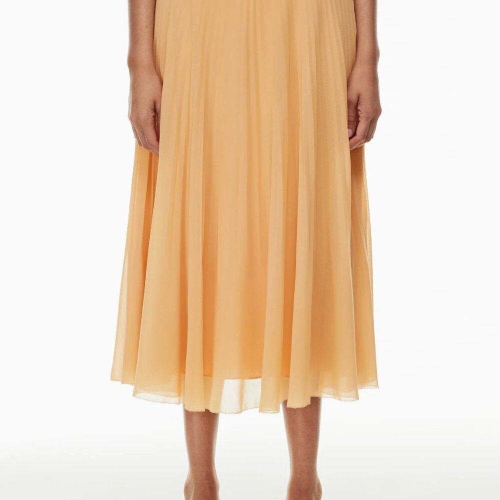 Aritzia Twirl Pleated Skirt Size S, Soft Apricot Peach